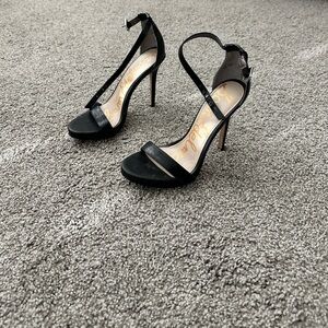 Sam Edelman black high heels, barely worn. Excellent condition